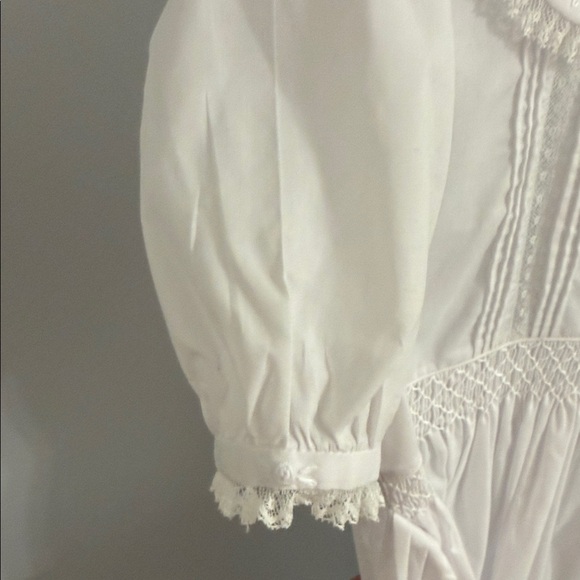 Beautiful Feltman Bros White Smocked Dress with Embroidered Detail - Picture 5 of 13